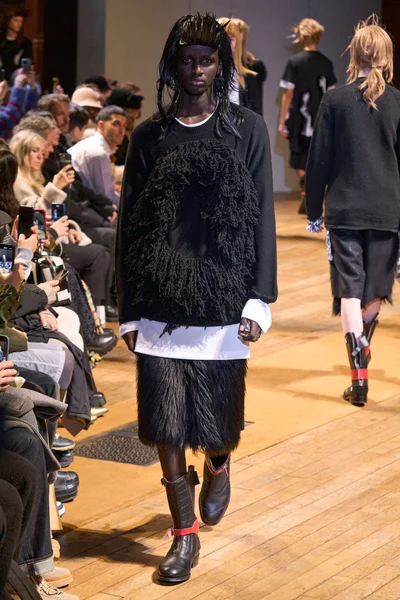 Look 35